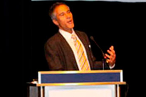 Dr. Jeffrey Epstein, Miami board-certified facial plastic surgeon, presenting at a medical conference