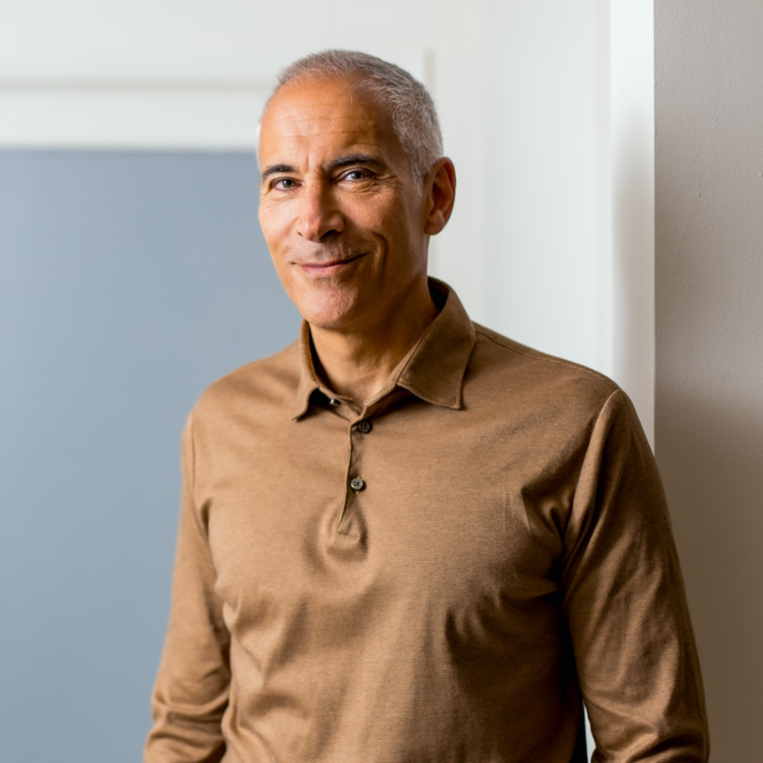 Portrait of Dr. Jeffrey Epstein, Miami board-certified facial plastic surgeon, in a clinical setting.