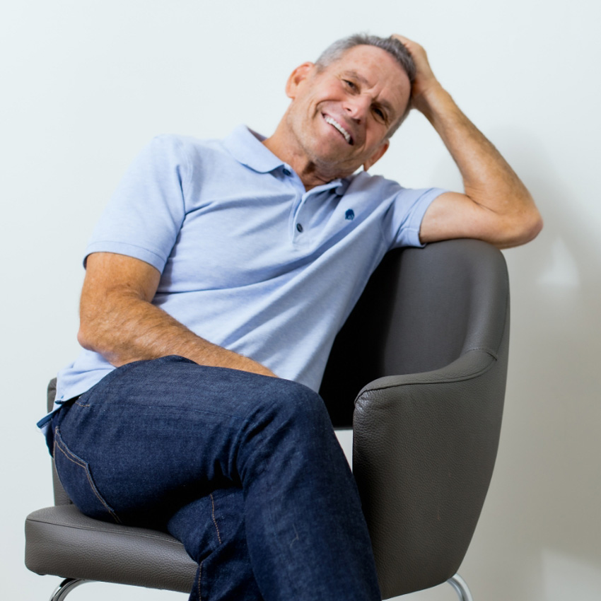 Patient portrait in a clinical setting prior to treatment.